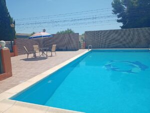 campamentos de verano para adolescentes en Valencia - piscina