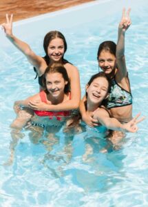 Campamentos de verano para adolescentes en Valencia - Piscina